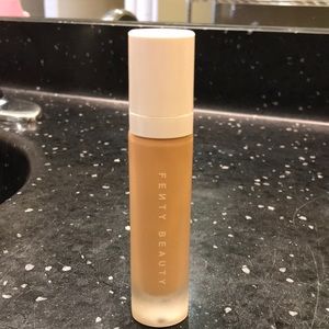 Fenty pro filt’r foundation shade 260